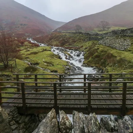 8 Little Mell Fell Сasa de vacaciones *